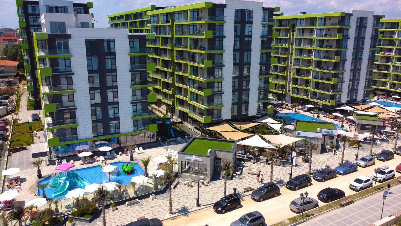Visum Aparthotel Pool & Spa Mamaia Nord Navodari Bagian luar foto